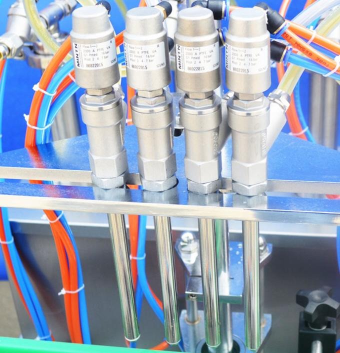 Machine de remplissage liquide automatique de bouteille en verre